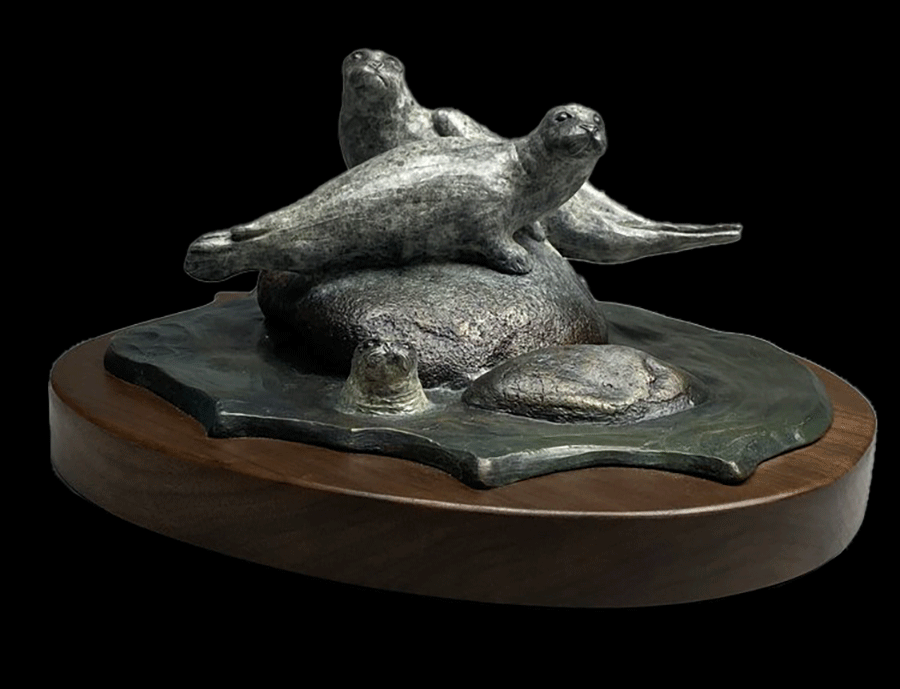 Julias-Harbor-Seals-bronze-James-G-Moore