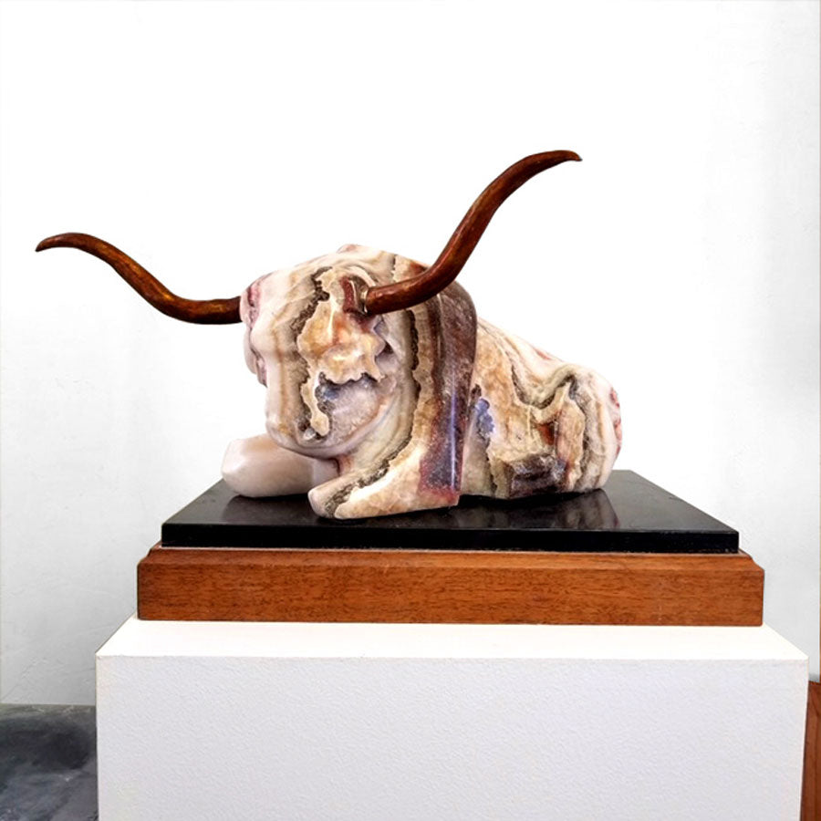 miss texas original onyx sculpture by artist Mark Yale Harris
